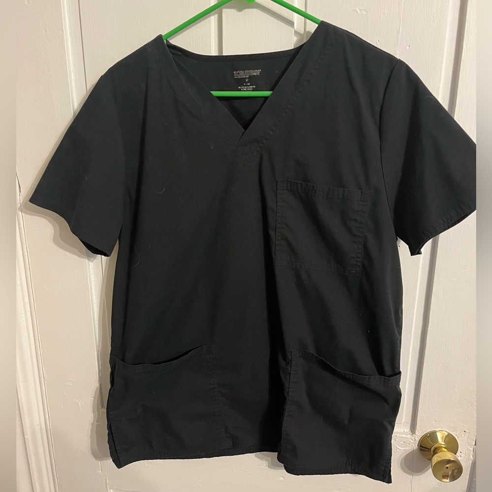 Scrub top